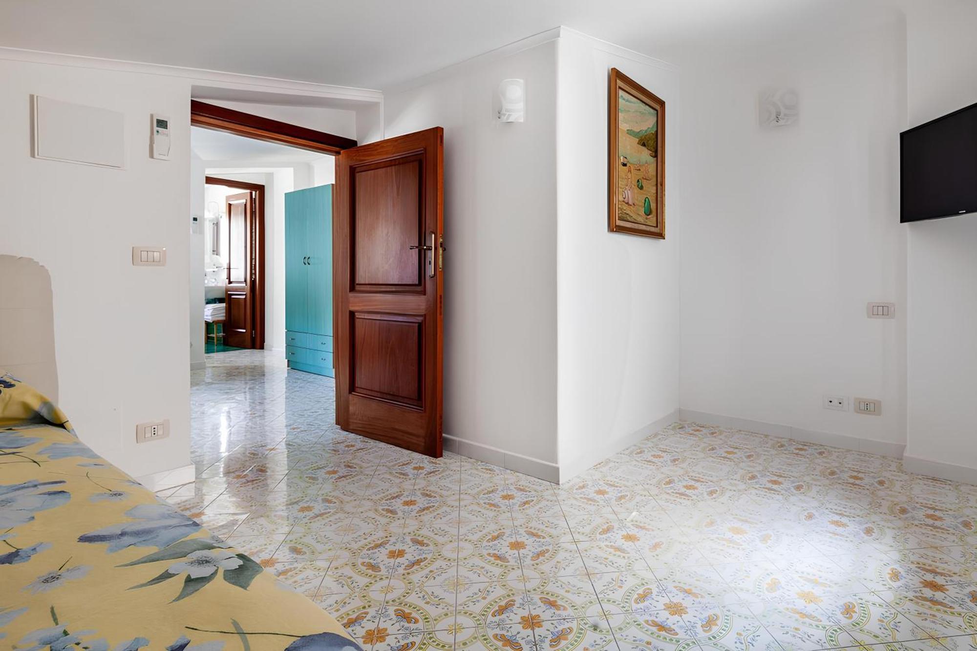 Casa Caterina Apartment Lacco Ameno  ภายนอก รูปภาพ